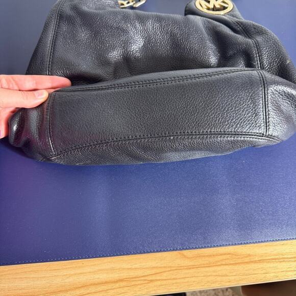 Michael Kors Fulton Large Shoulder Tote Bag - Picture 4 of 8